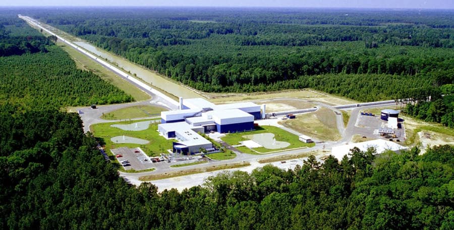 Unesp cria universo simulado para estudar ondas gravitacionais